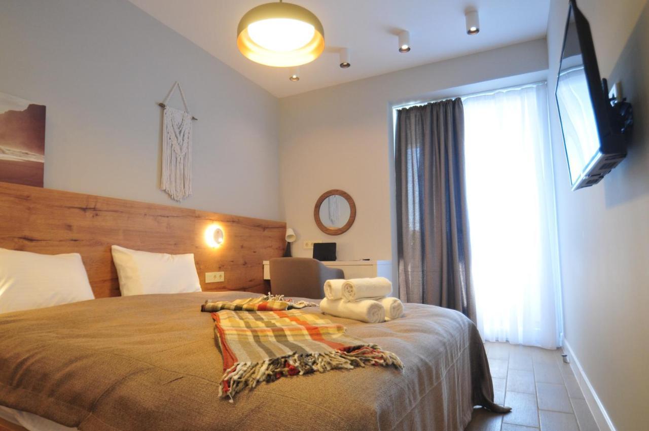 Sea View Apartment Near To The Dancing And Music Fountains バトゥーミ エクステリア 写真