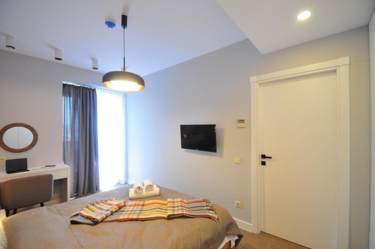 Sea View Apartment Near To The Dancing And Music Fountains バトゥーミ エクステリア 写真