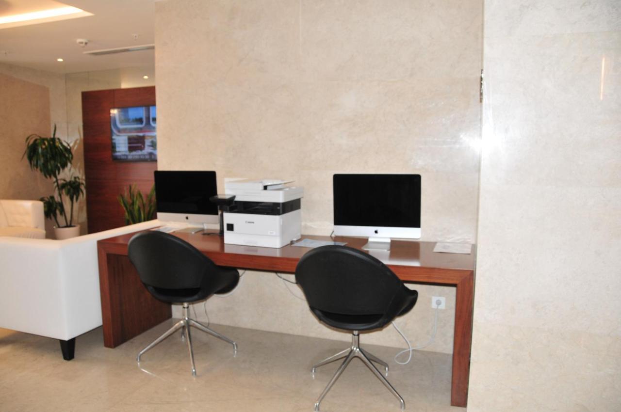 Sea View Apartment Near To The Dancing And Music Fountains バトゥーミ エクステリア 写真